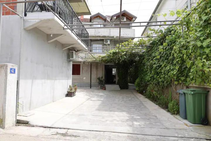 Apartments R&M ティヴァト エクステリア 写真