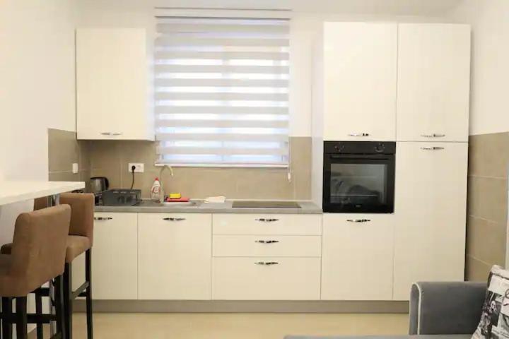 Apartments R&M ティヴァト エクステリア 写真