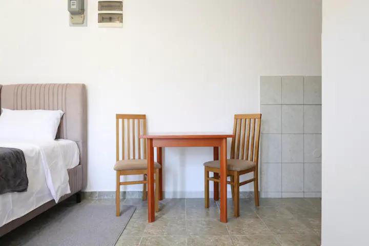 Apartments R&M ティヴァト エクステリア 写真