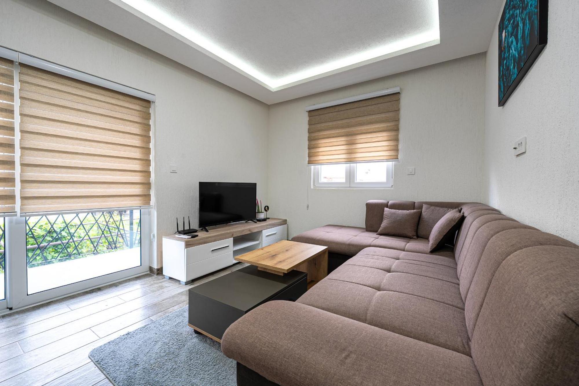 Apartments R&M ティヴァト エクステリア 写真