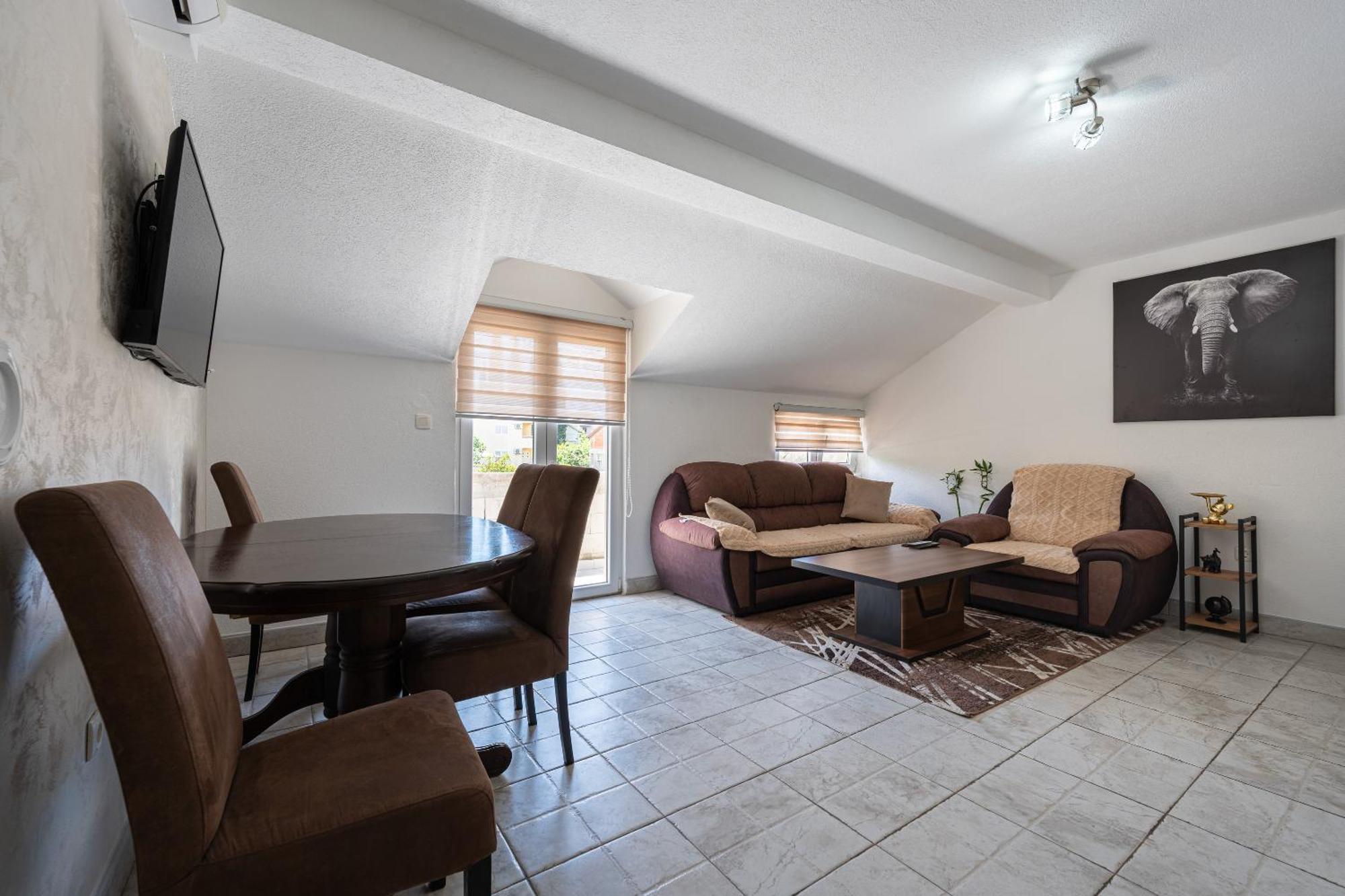 Apartments R&M ティヴァト 部屋 写真